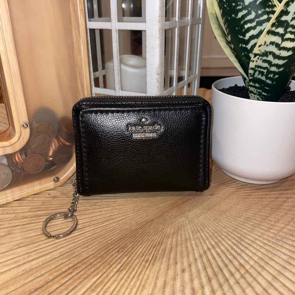 Black Pebble Kate Spade keychain mini wallet